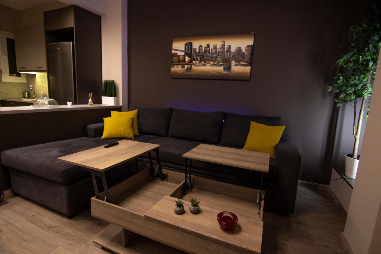 Luxury Apartment 10' From The Center! Афины Экстерьер фото