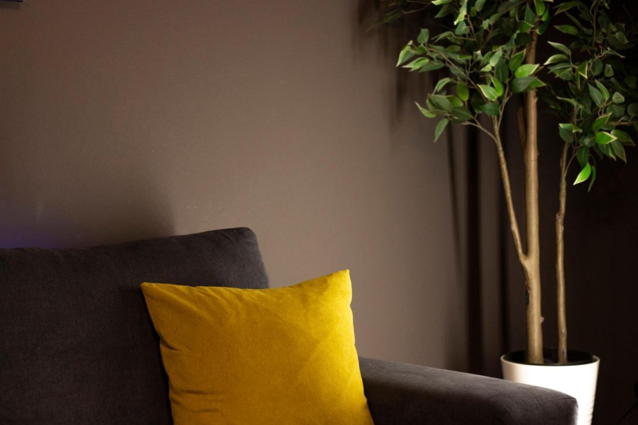 Luxury Apartment 10' From The Center! Афины Экстерьер фото